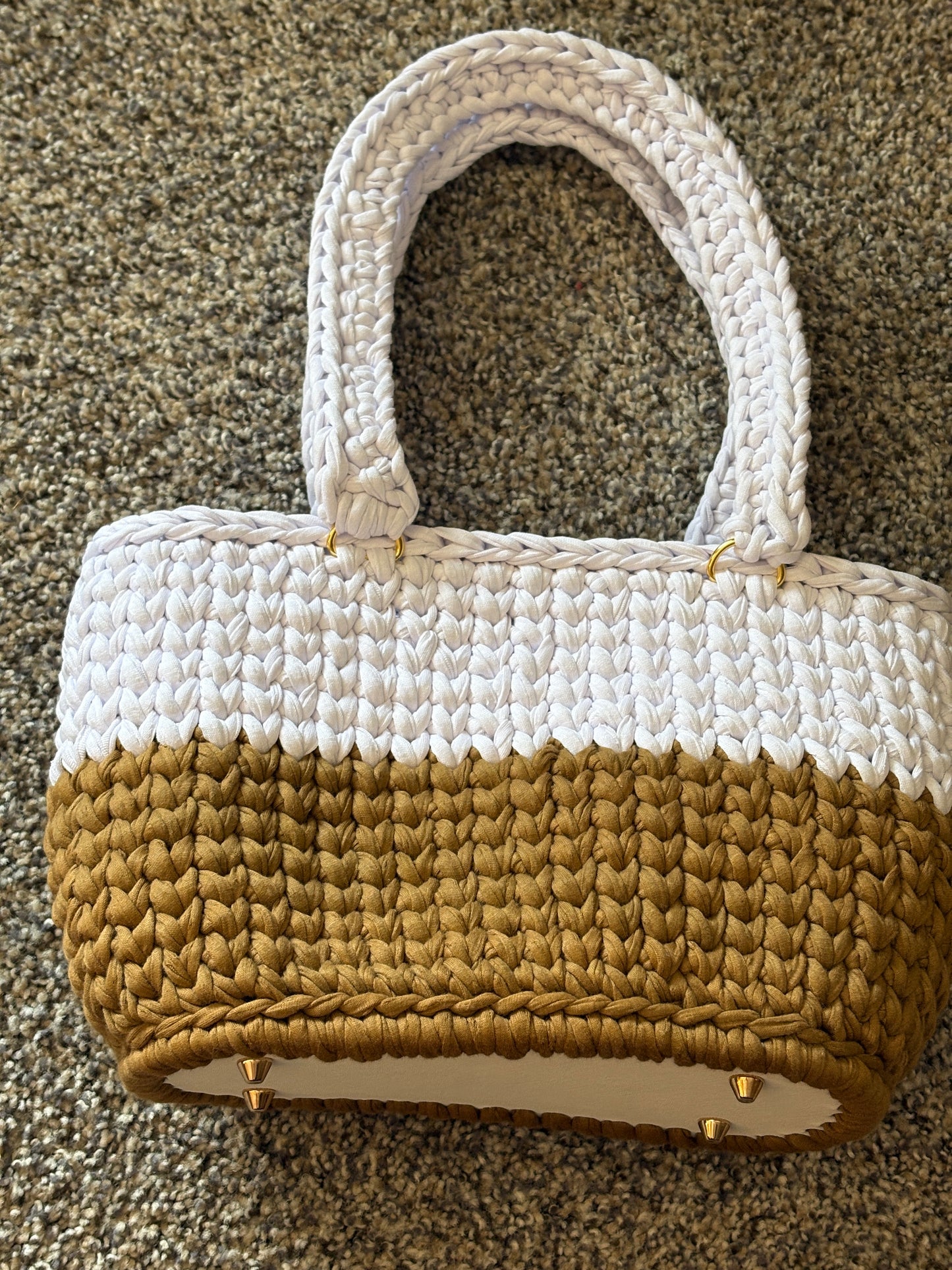 Handmade Crochet Tote Bag, Two Tone Neutral Purse, Chunky Yarn Shoulder Bag, Boho Everyday Handbag, Gift for Her